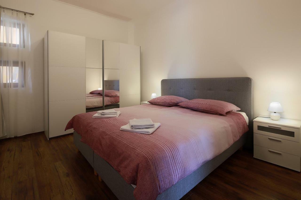Apartments Galboka Nerezine Luaran gambar
